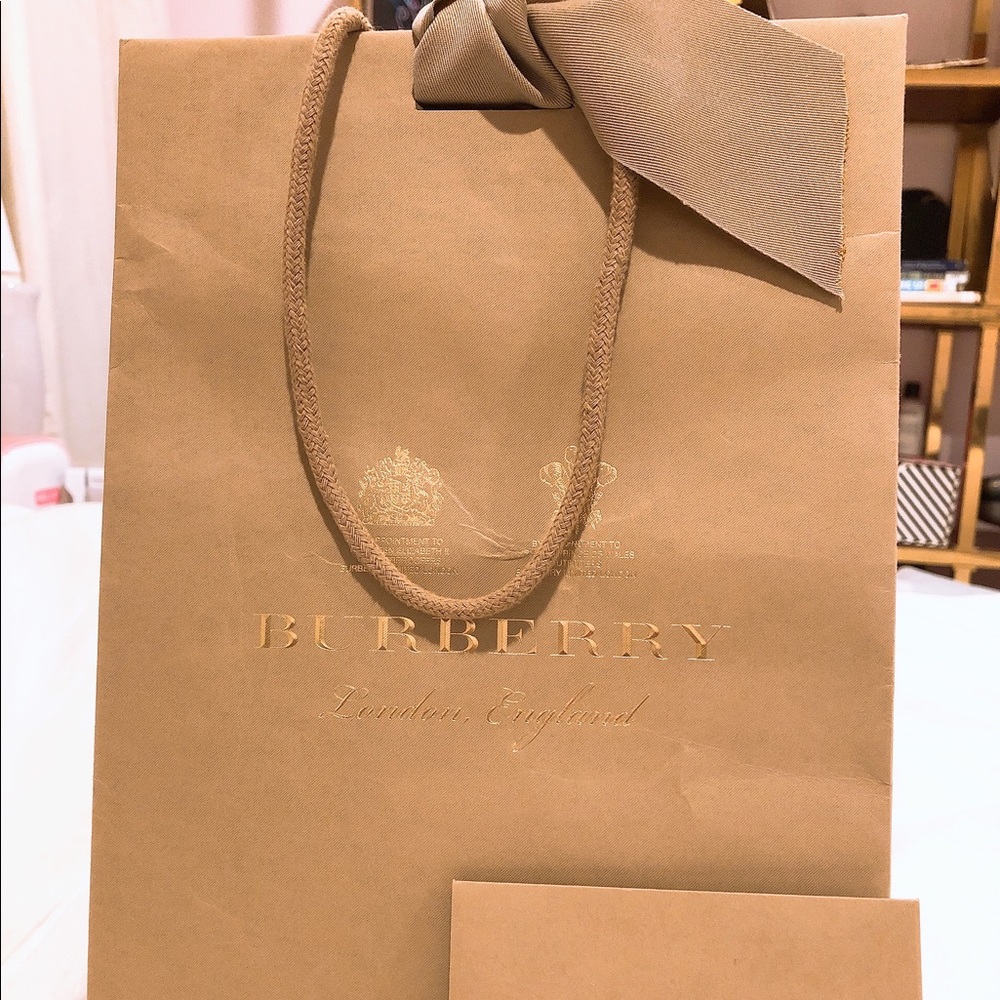 BURBERRY PAPER BAG